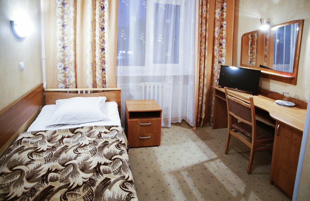 Гостиница Октябрьская Псков