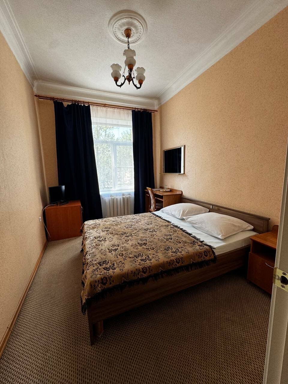 Гостиница Октябрьская Псков-73