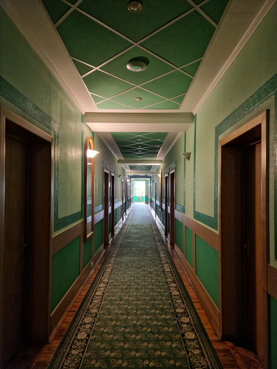 Гостиница Октябрьская Псков-107