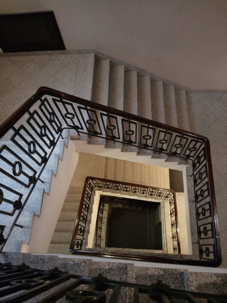 Гостиница Октябрьская Псков-90