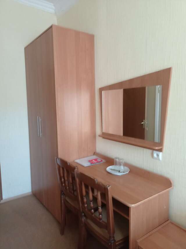 Гостиница Октябрьская Псков-101