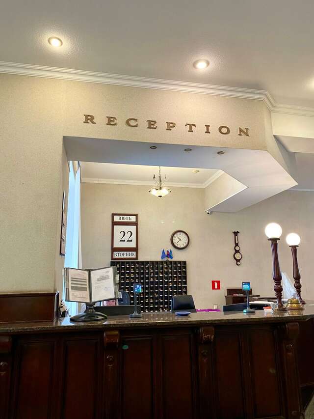 Гостиница Октябрьская Псков-90